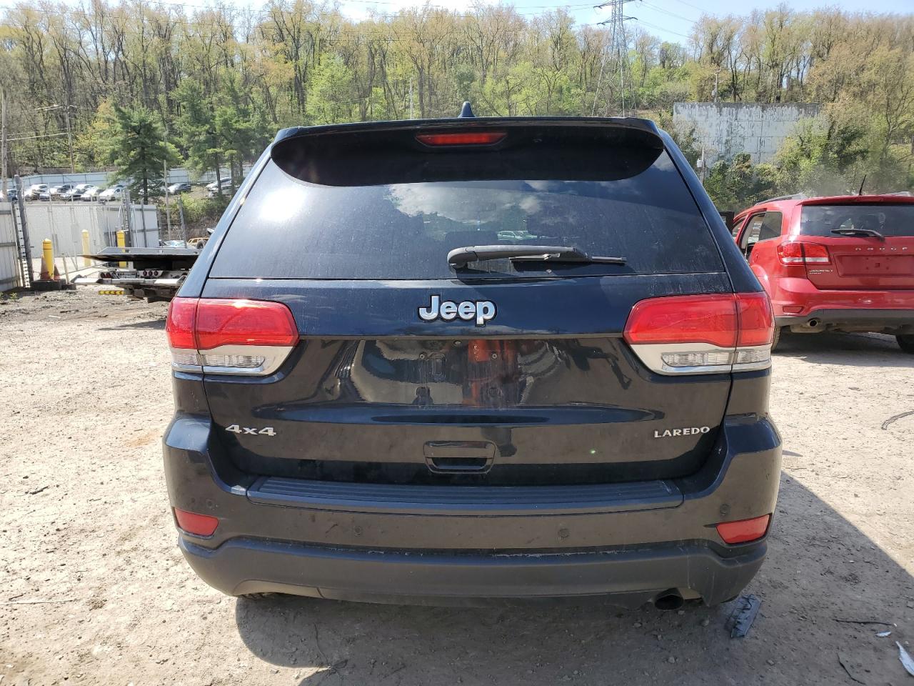 1C4RJFAG4KC591373 2019 Jeep Grand Cherokee Laredo