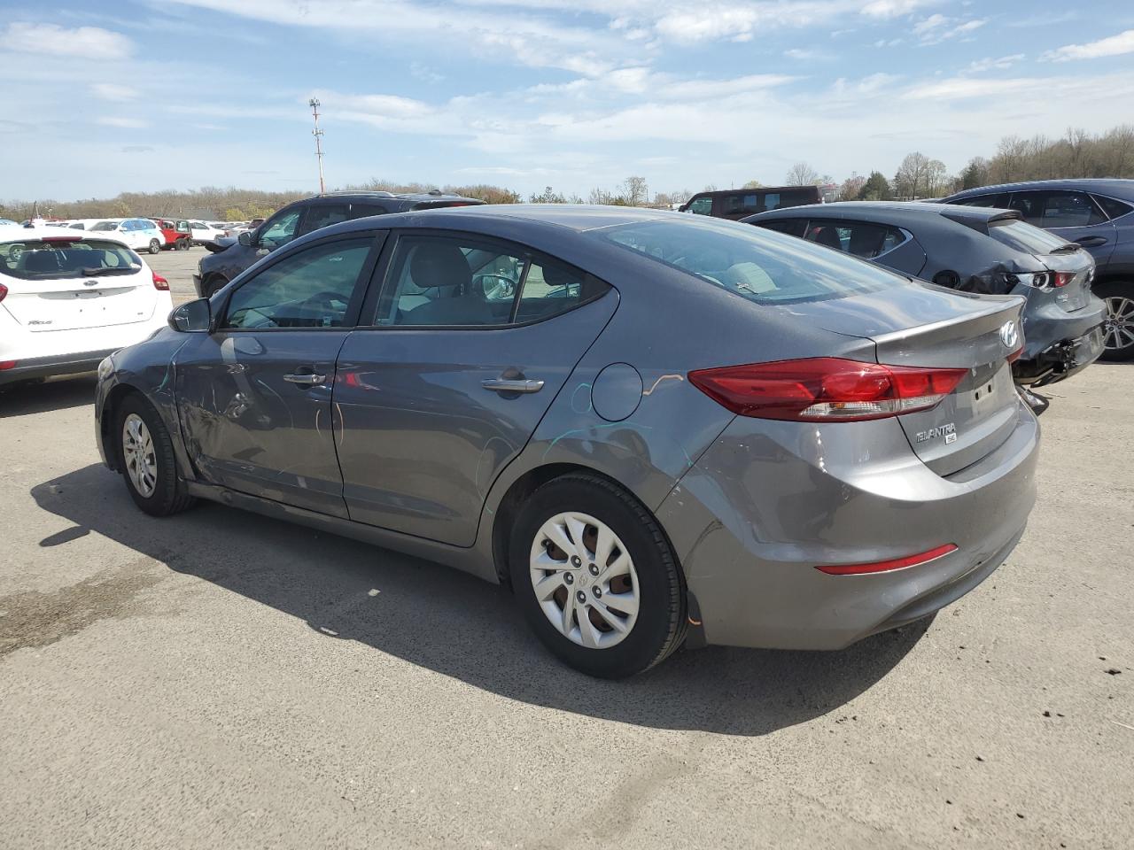 5NPD74LFXJH349840 2018 Hyundai Elantra Se