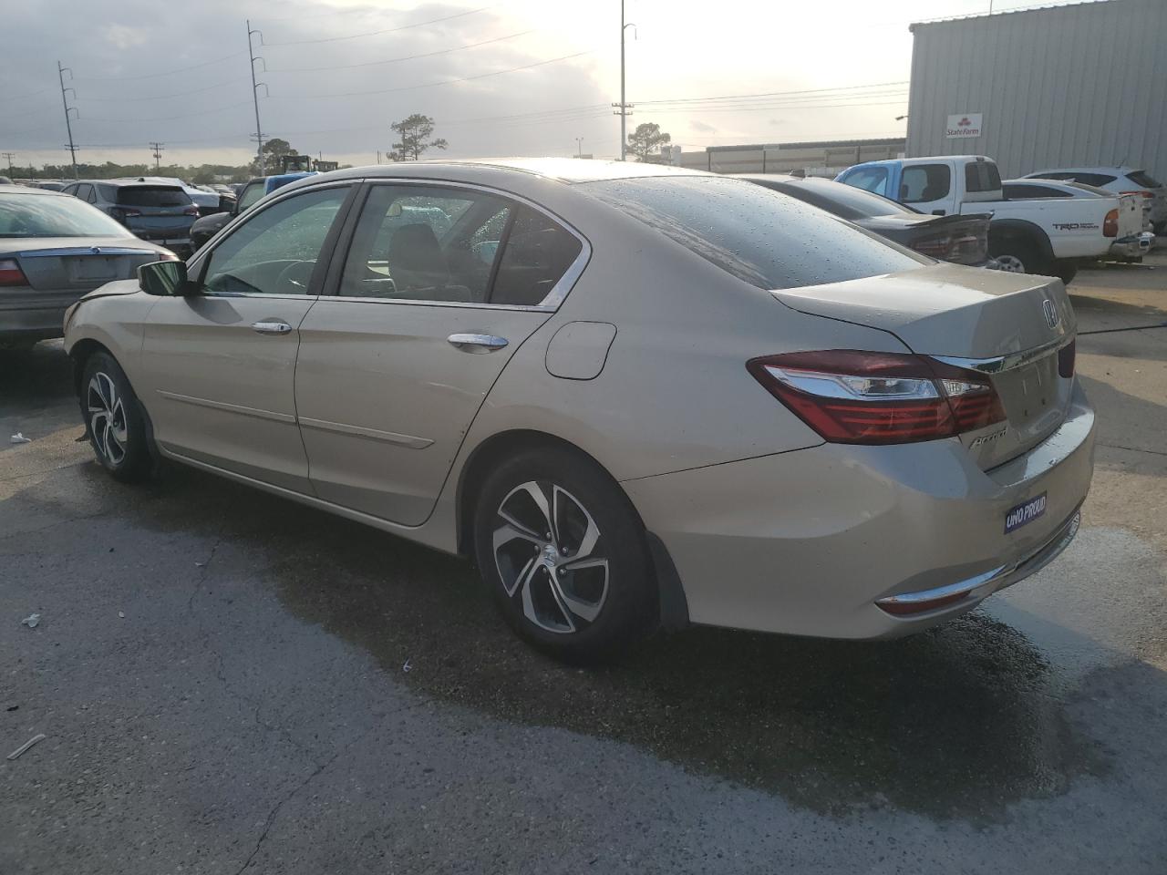 2016 Honda Accord Lx vin: 1HGCR2F32GA196612