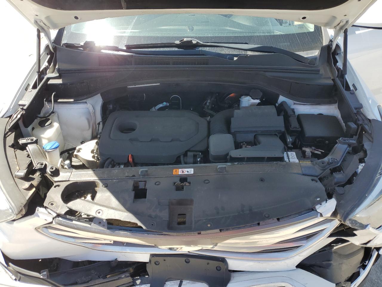 5NMZT3LB3JH081557 2018 Hyundai Santa Fe Sport