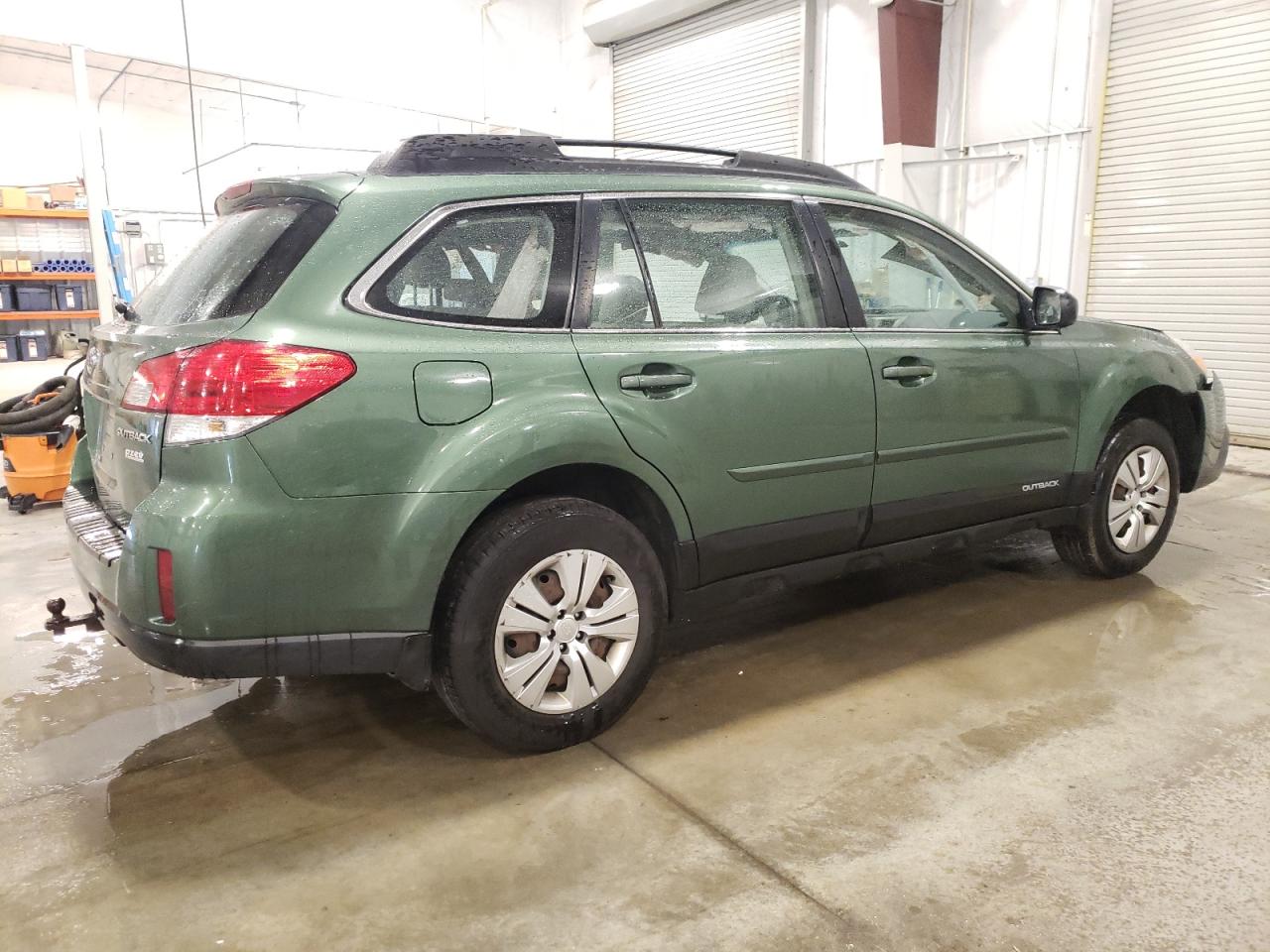 4S4BRBAC2D3319175 2013 Subaru Outback 2.5I