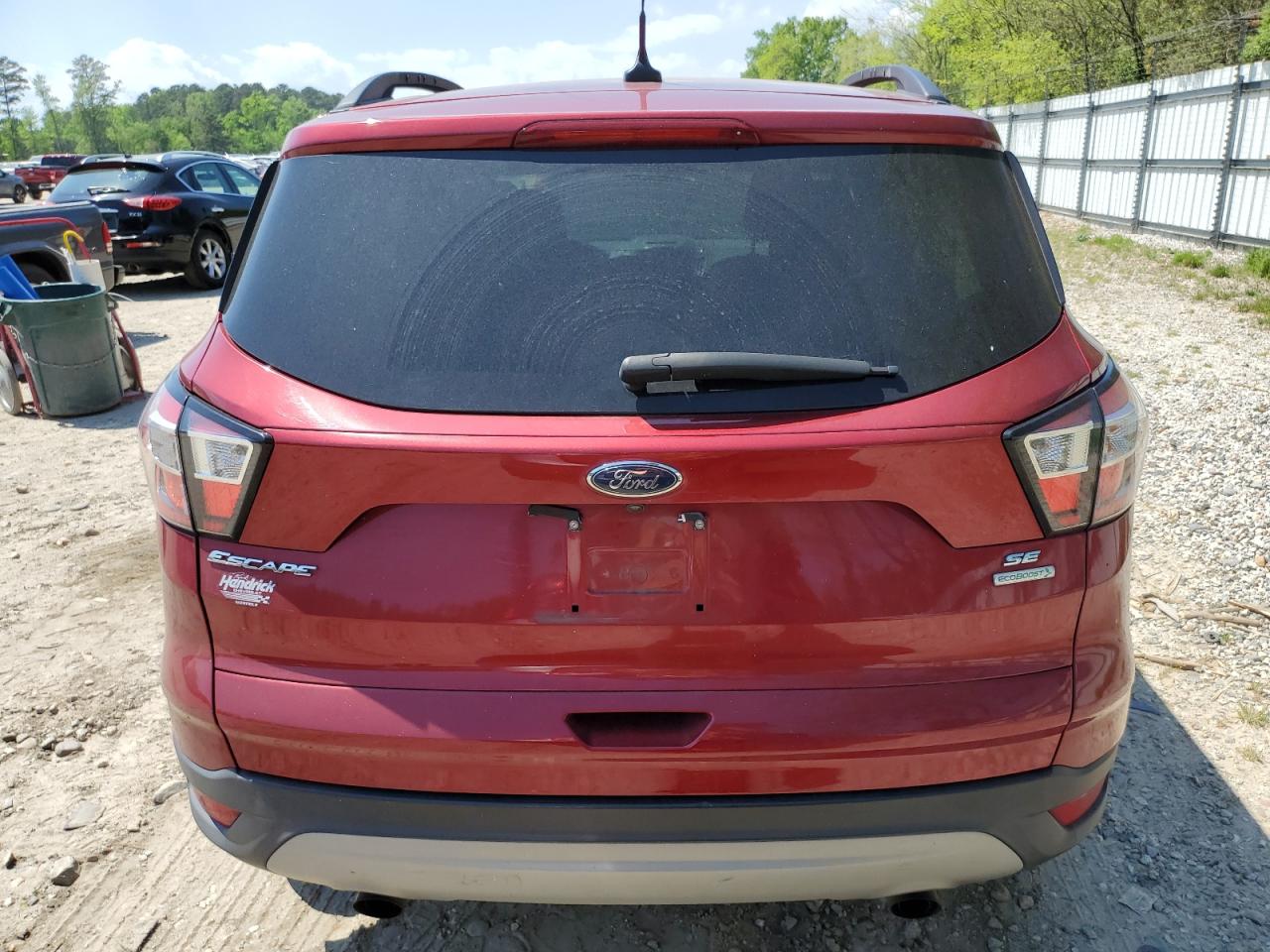 1FMCU0GDXJUB98361 2018 Ford Escape Se