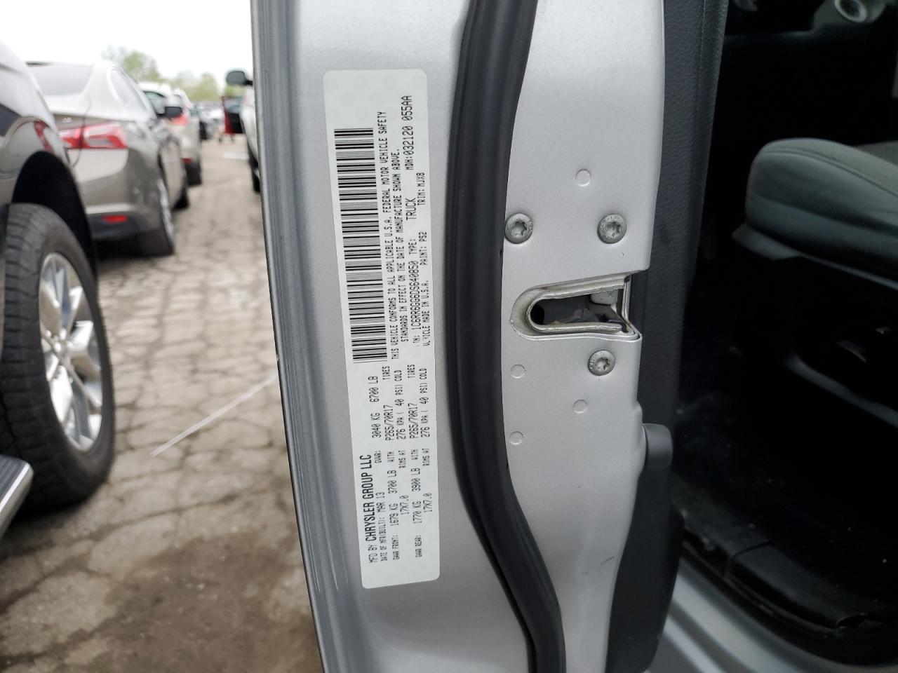 1C6RR6GG6DS640850 2013 Ram 1500 Slt