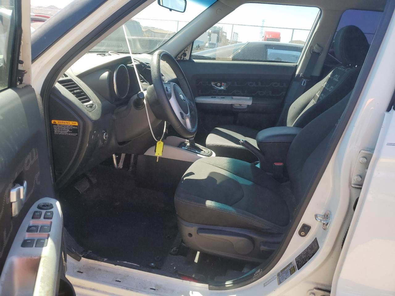 KNDJT2A61C7370864 2012 Kia Soul +