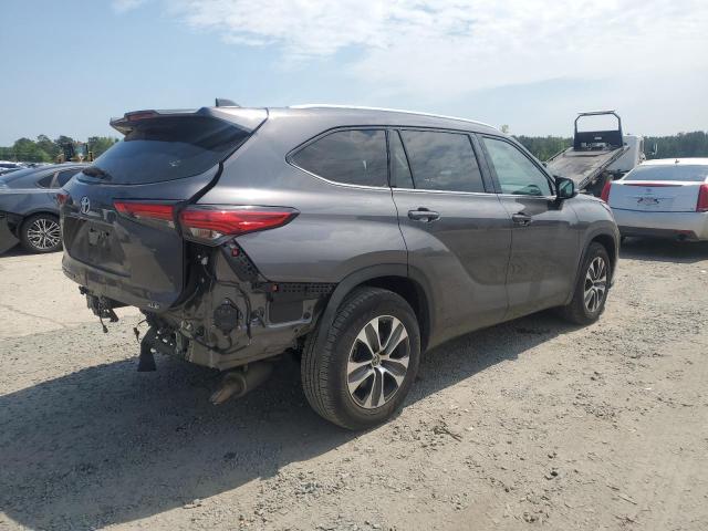 VIN 5TDGZRAH8MS056347 2021 Toyota Highlander, Xle no.3