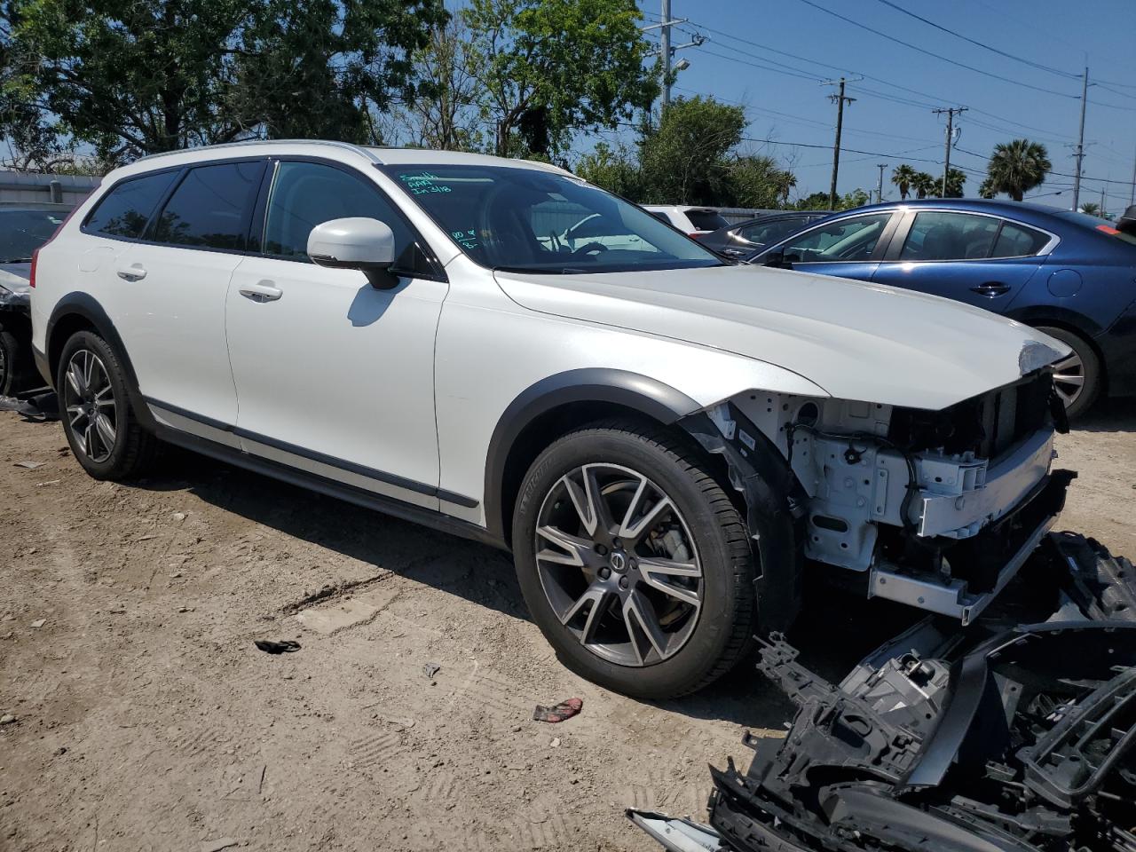 YV4A22NL3H1003765 2017 Volvo V90 Cross Country T6 Inscription