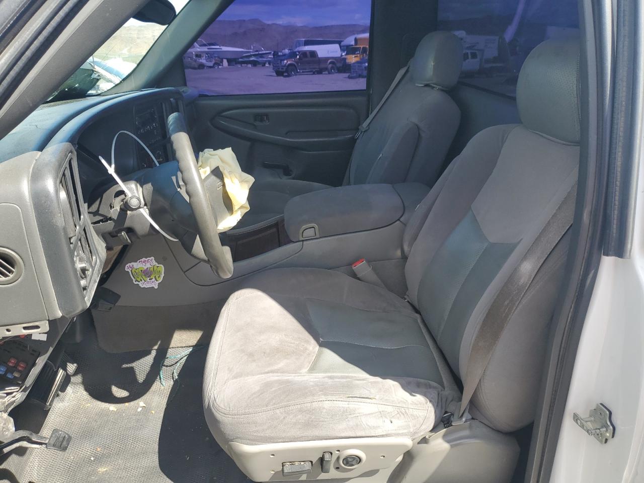 1GCEC14V84Z251777 2004 Chevrolet Silverado C1500