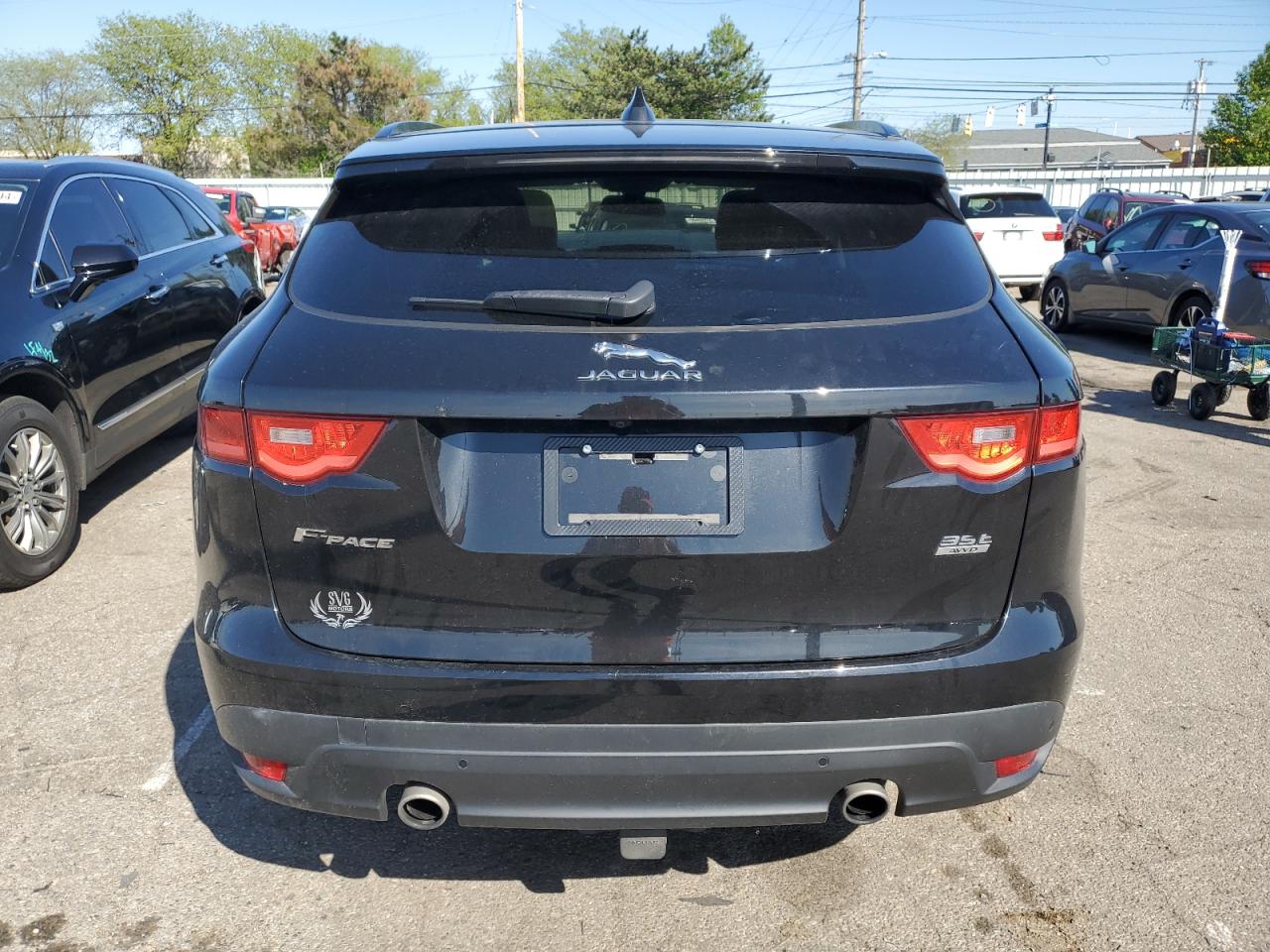 SADCJ2BV3HA099146 2017 Jaguar F-Pace Premium