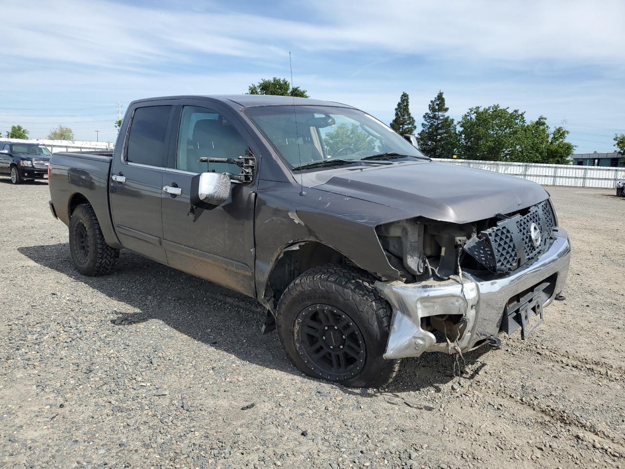 1N6AA07B75N502682 2005 Nissan Titan Xe