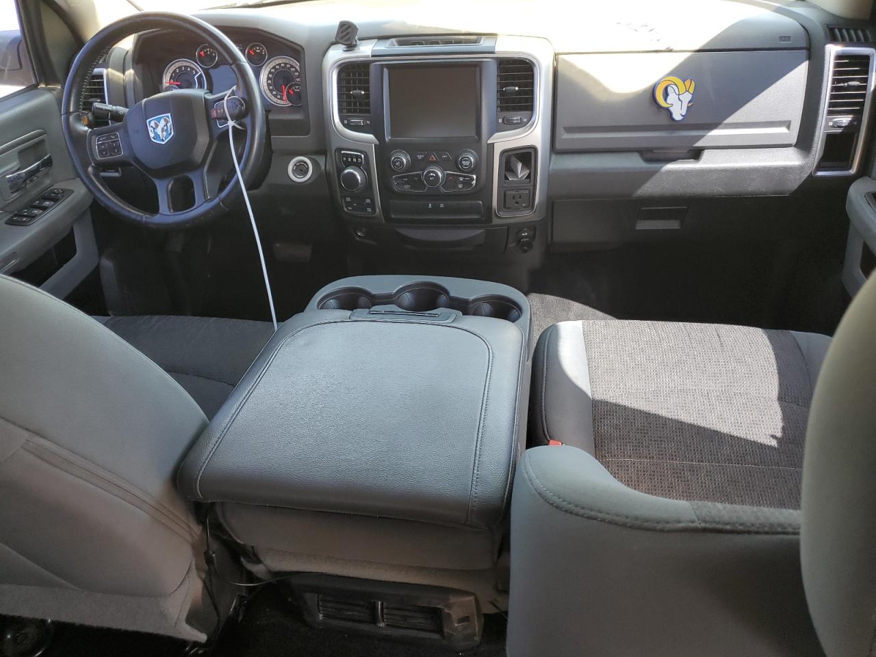 1C6RR7LM0FS778209 2015 Ram 1500 Slt