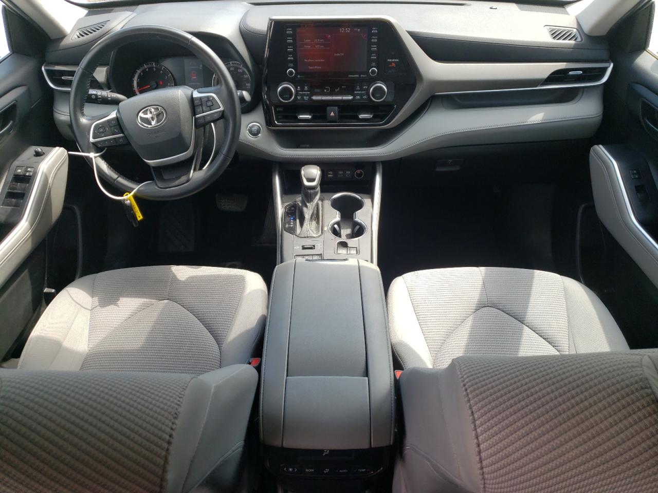 5TDBZRBH6NS215330 2022 Toyota Highlander L