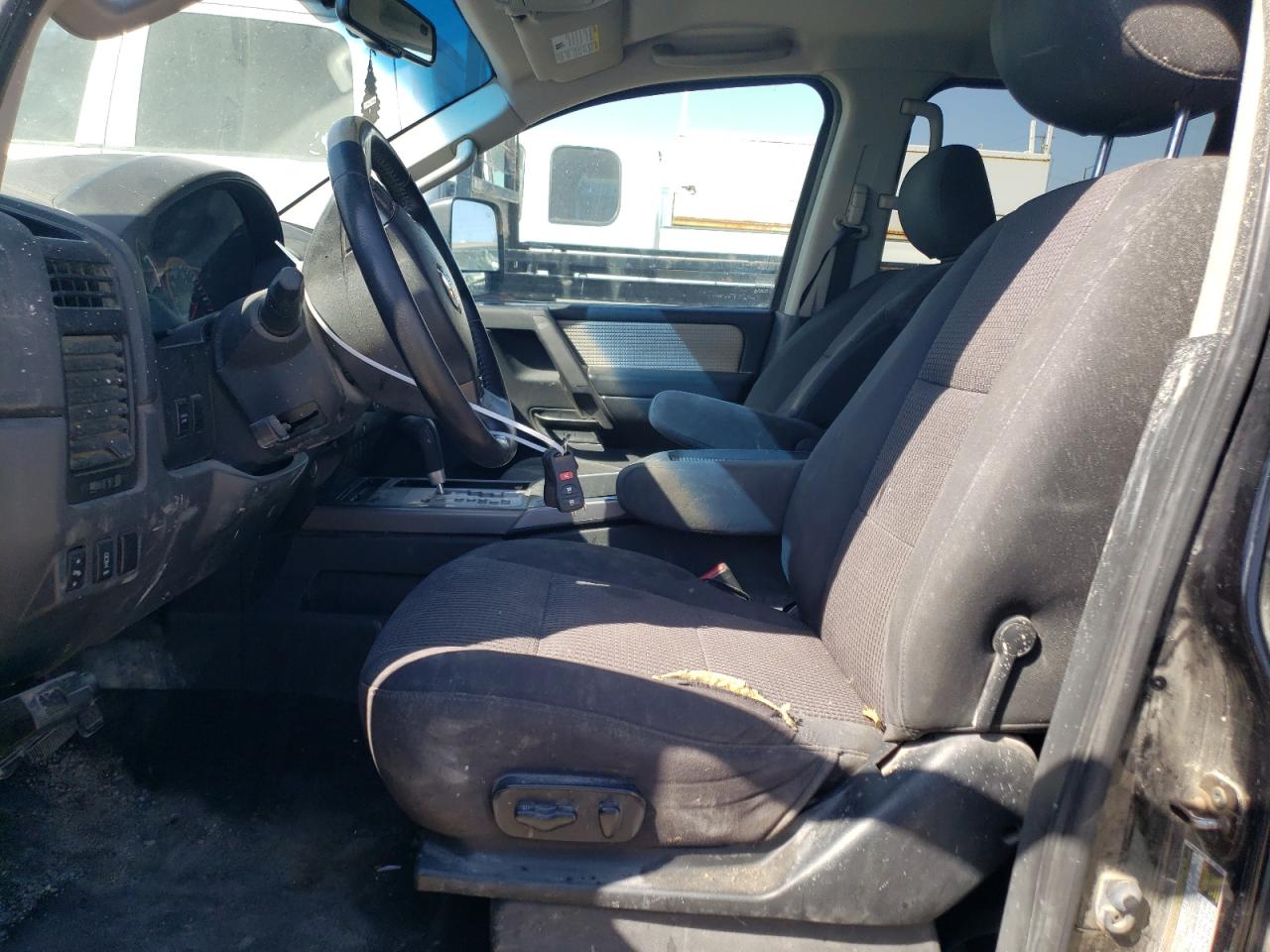 1N6AA0EC3CN318459 2012 Nissan Titan S