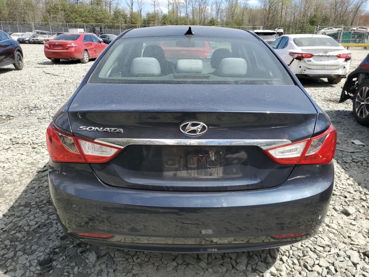5NPEB4AC4DH530156 2013 Hyundai Sonata Gls