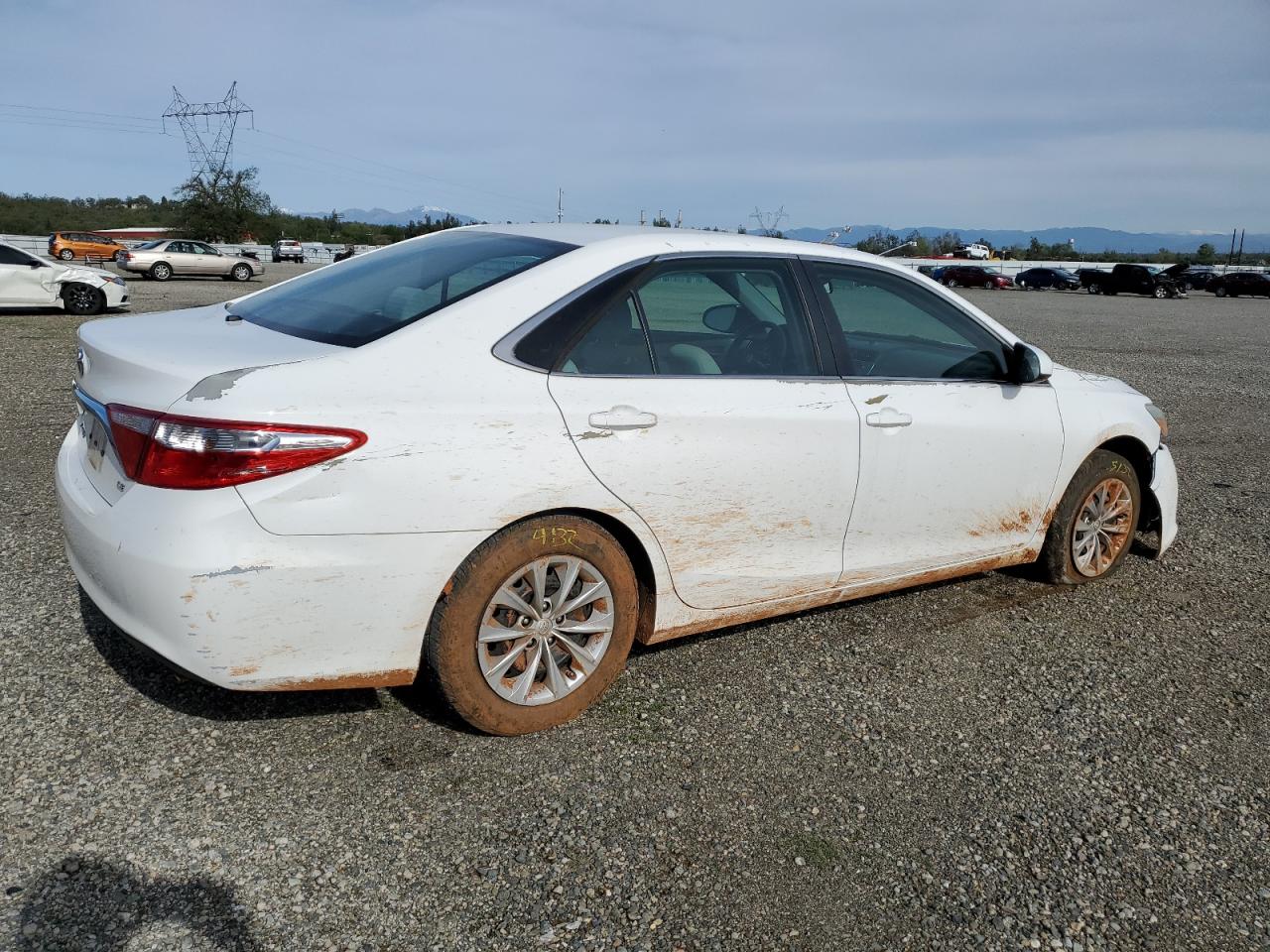 2015 Toyota Camry Le vin: 4T4BF1FK1FR481434