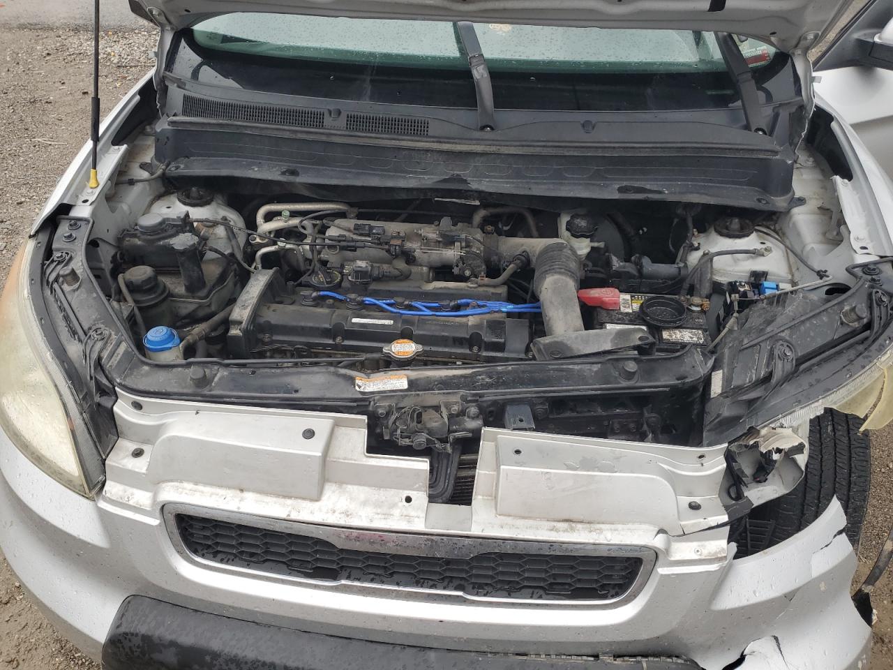 KNDJT2A21A7037686 2010 Kia Soul +
