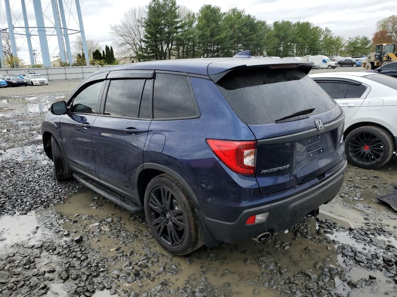 2019 Honda Passport Sport vin: 5FNYF8H25KB007245