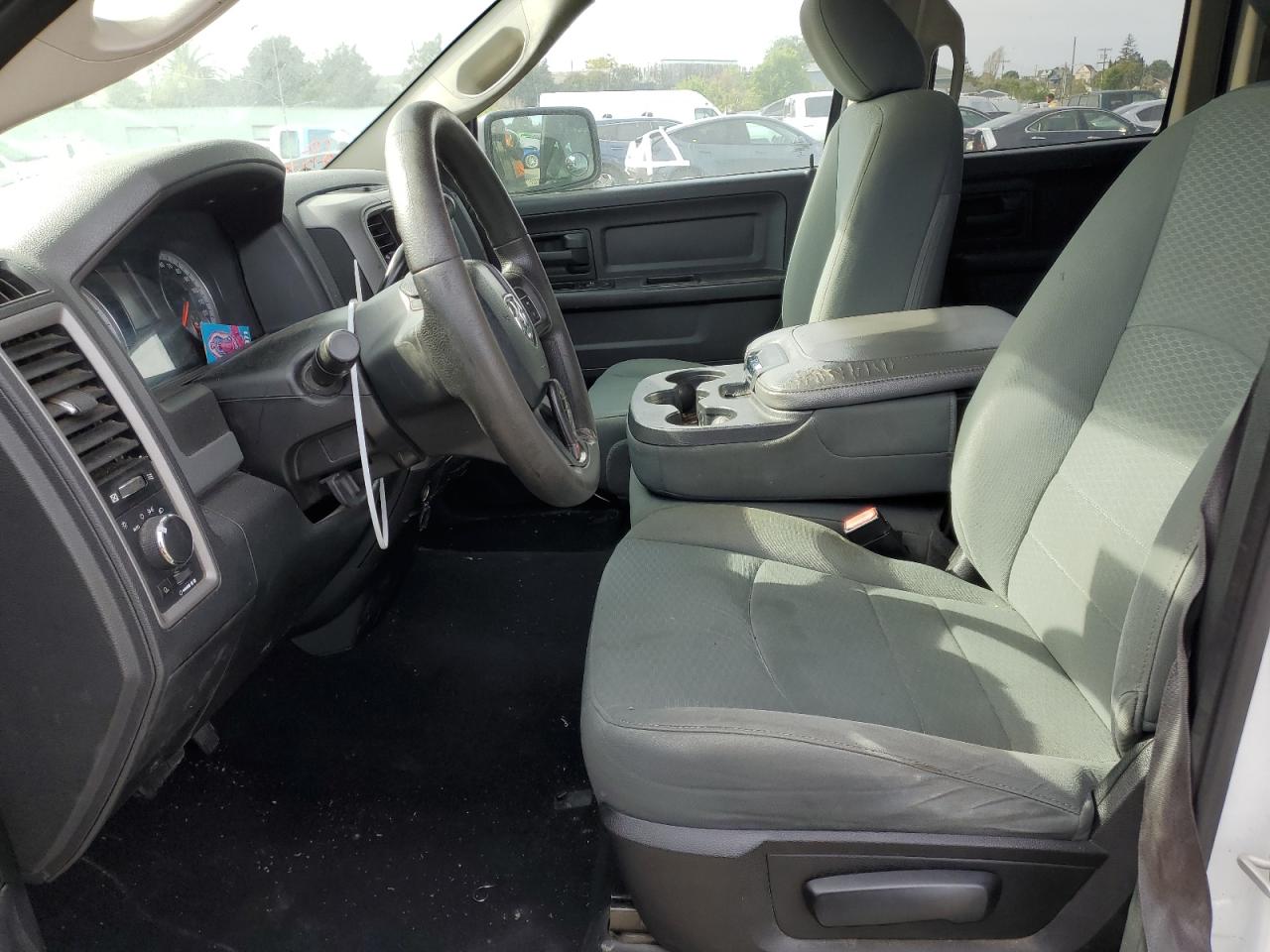 1C6RR6FT9FS575834 2015 Ram 1500 St