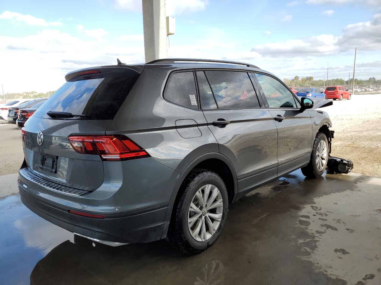 3VV1B7AX6LM053467 2020 Volkswagen Tiguan S