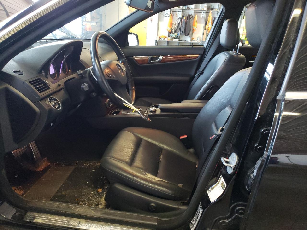 WDDGF8BB8BR178687 2011 Mercedes-Benz C 300 4Matic