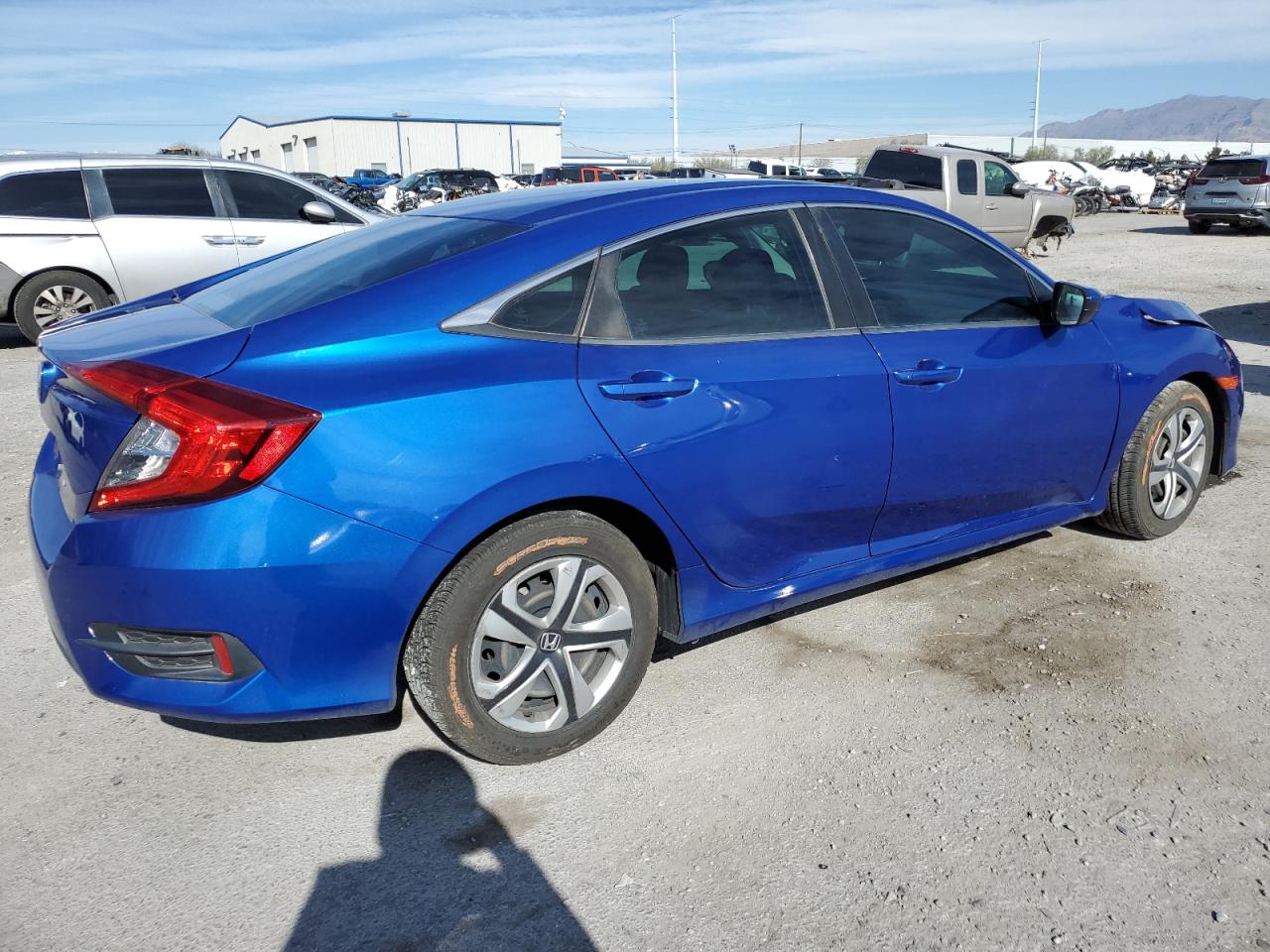 2HGFC2F50JH588447 2018 Honda Civic Lx