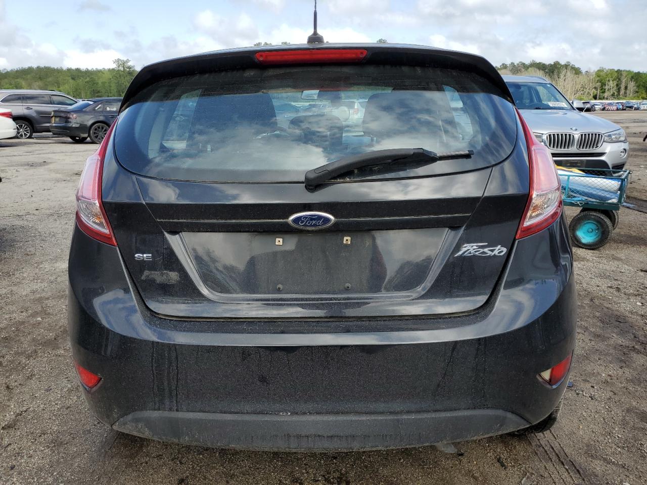 3FADP4EJ1EM111883 2014 Ford Fiesta Se