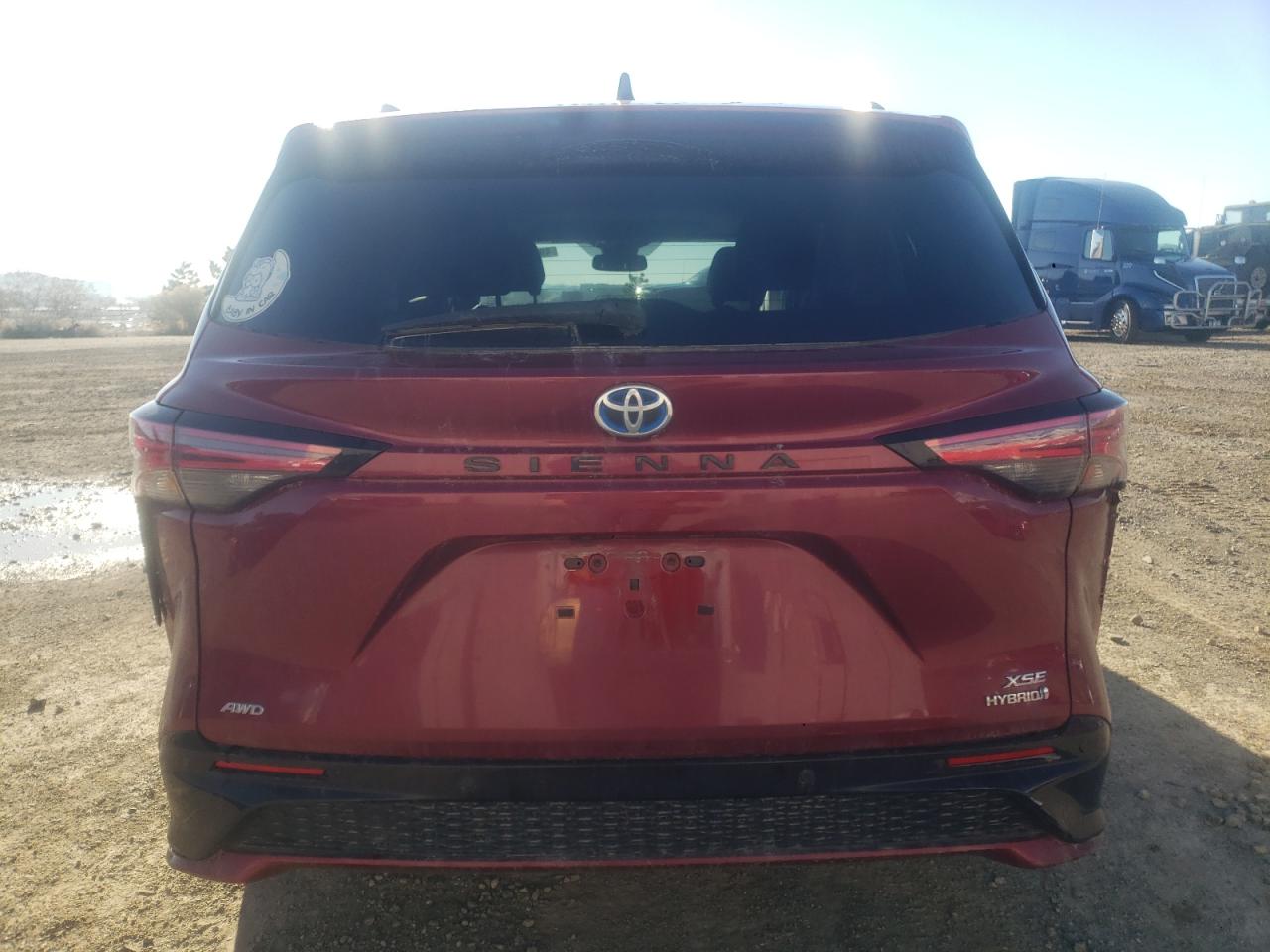 5TDDSKFC3NS048217 2022 Toyota Sienna Xse