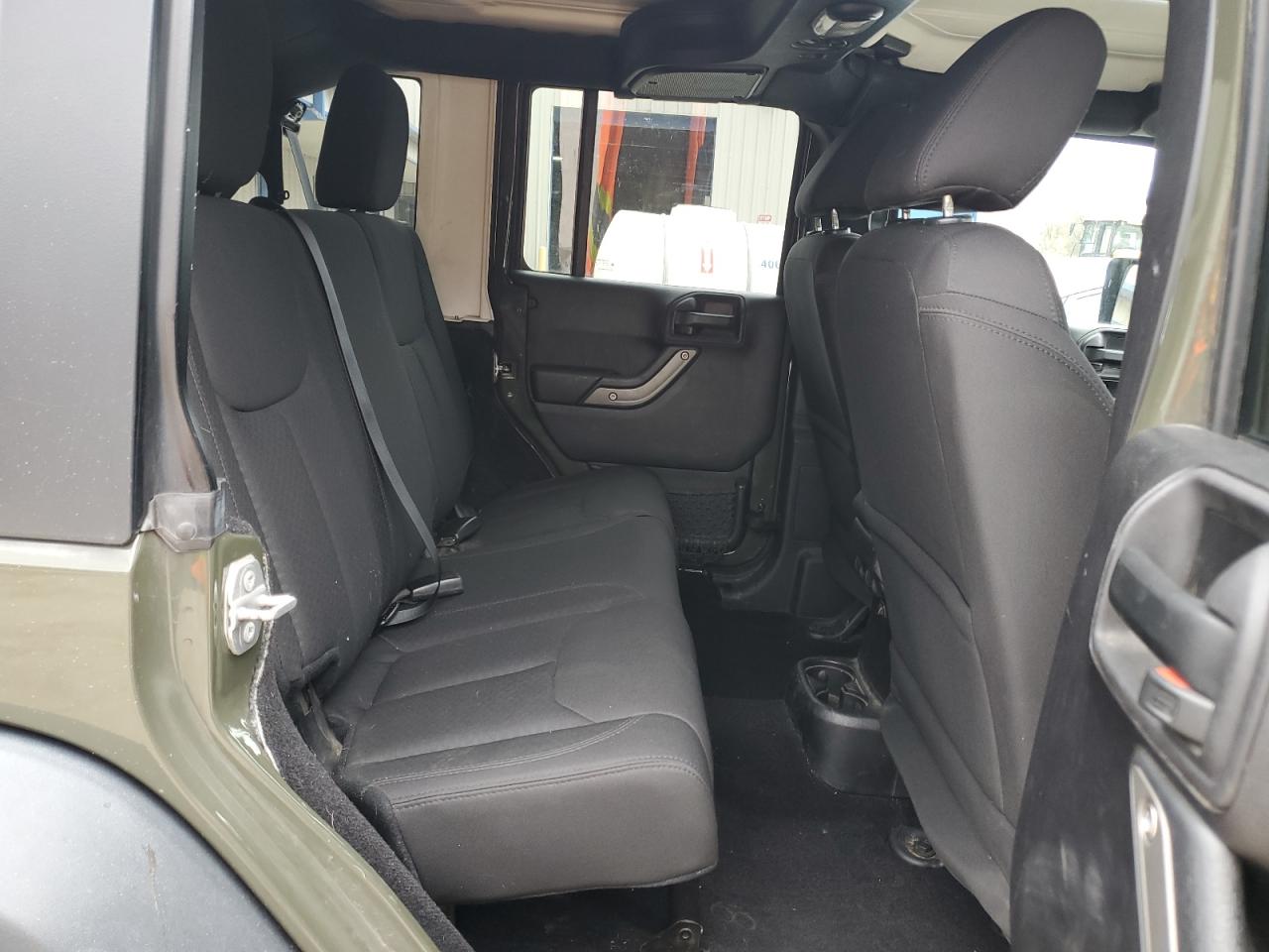 1C4BJWDG1FL764351 2015 Jeep Wrangler Unlimited Sport