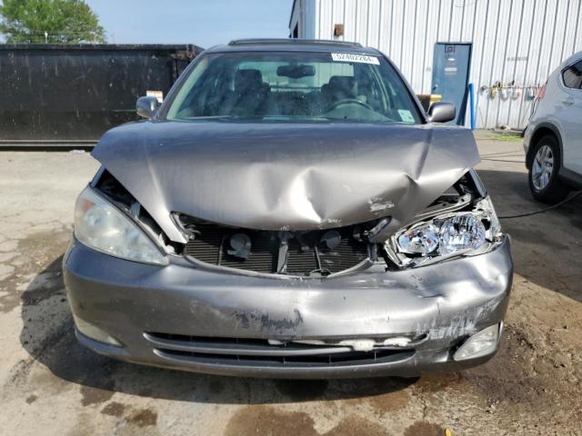 2003 Toyota Camry Le VIN: 4T1BF32K83U555598 Lot: 52402284