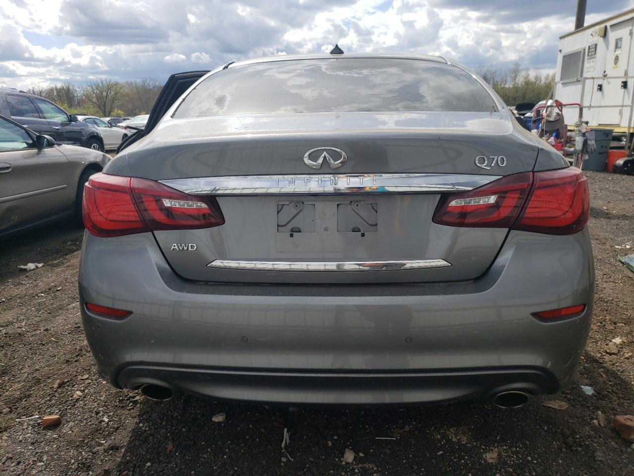 JN1BY1AR2HM770745 2017 Infiniti Q70 3.7