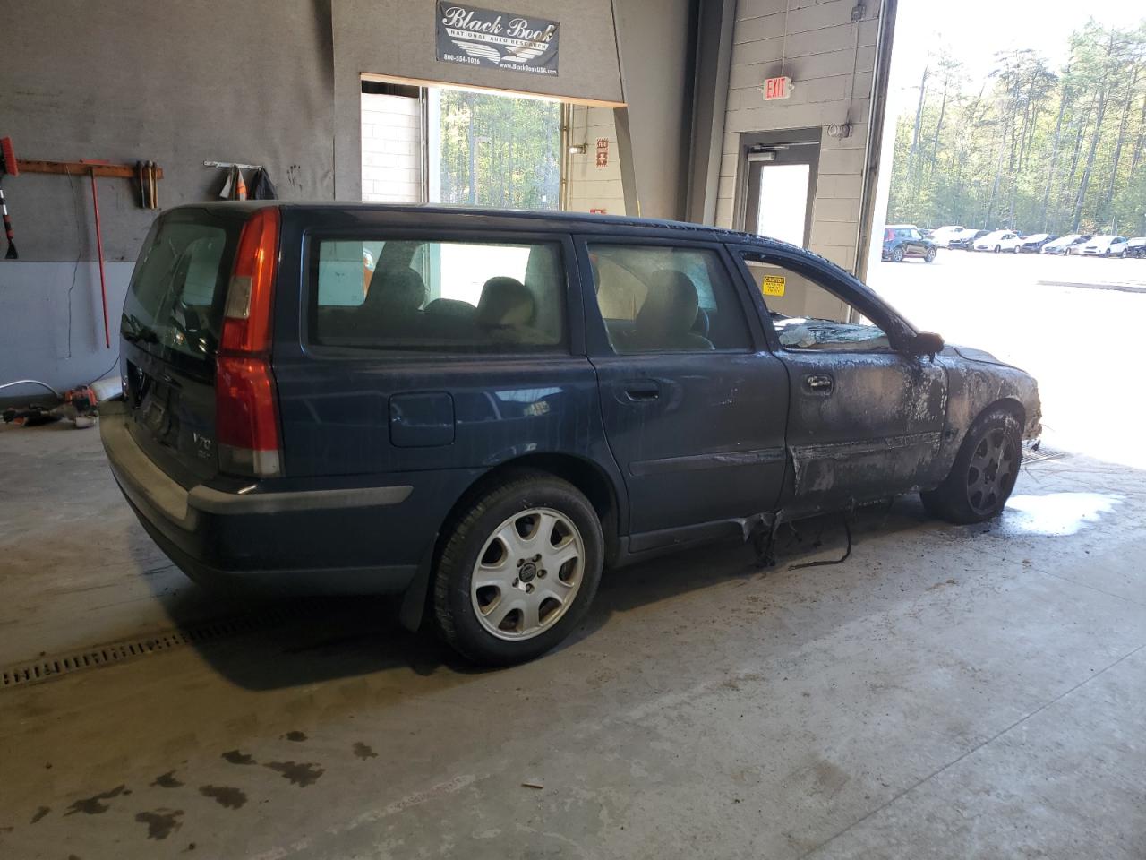 YV1SW58D611115400 2001 Volvo V70 2.4T