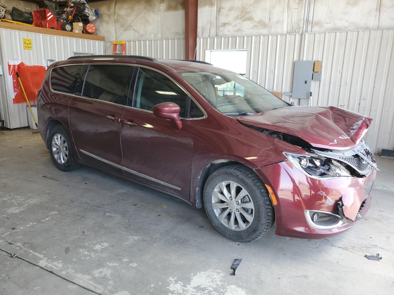 2C4RC1BG8HR521192 2017 Chrysler Pacifica Touring L