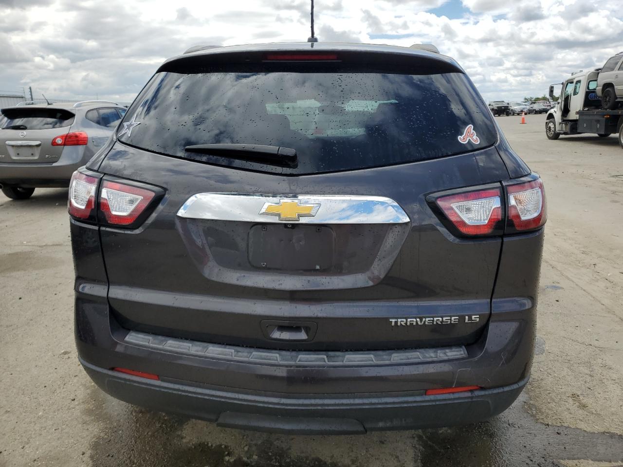 1GNKRFKD0EJ296938 2014 Chevrolet Traverse Ls