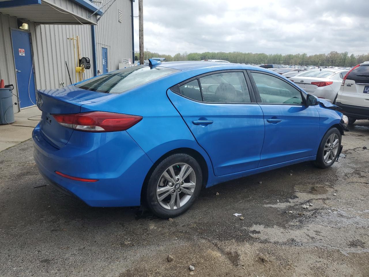 2018 Hyundai Elantra Sel vin: KMHD84LF8JU472924