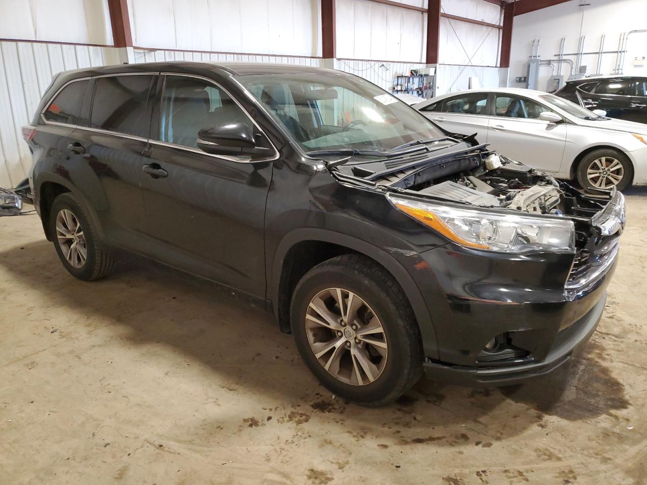 5TDBKRFH4FS097827 2015 Toyota Highlander Le