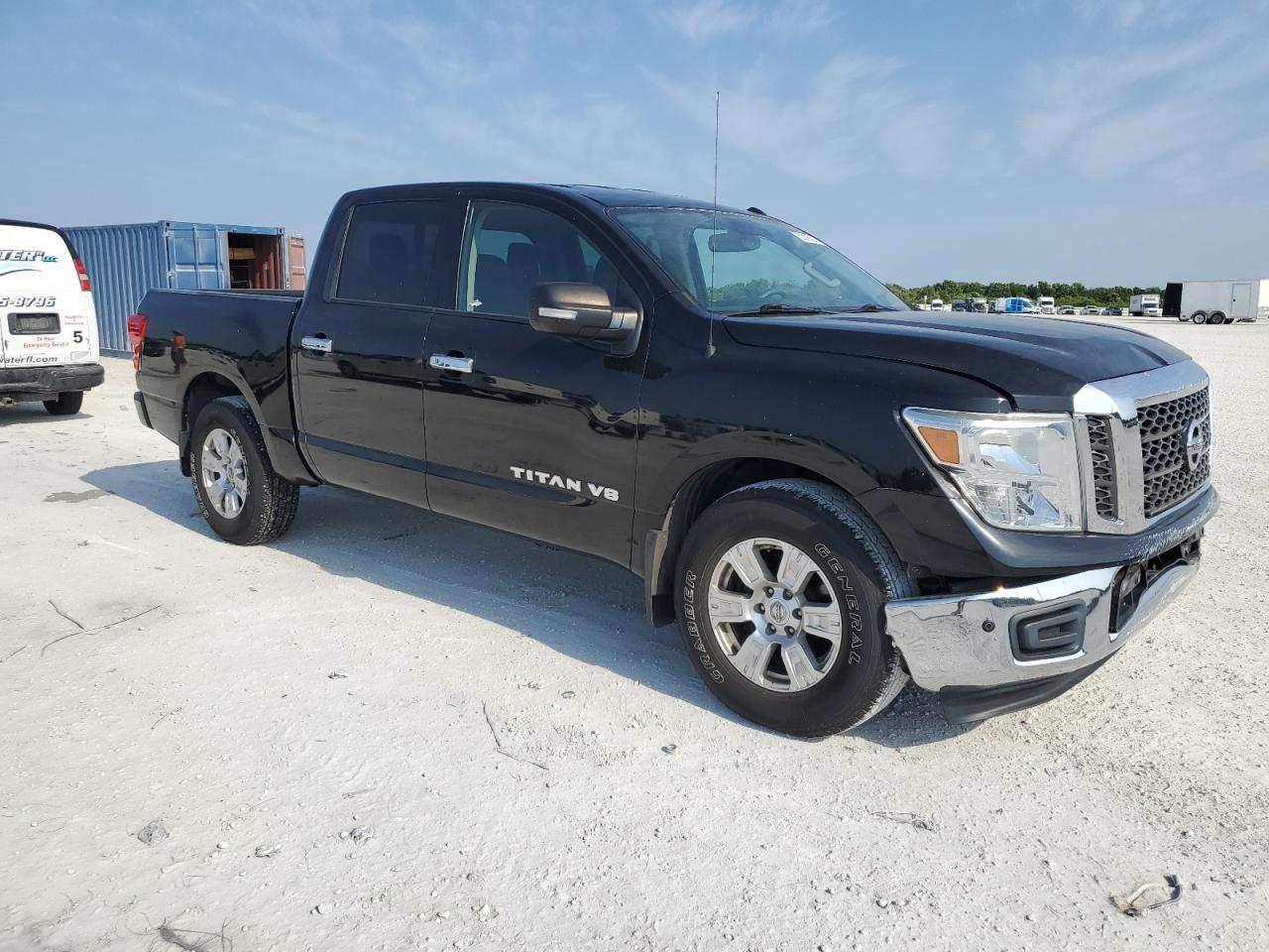 1N6AA1E67JN524042 2018 Nissan Titan Sv