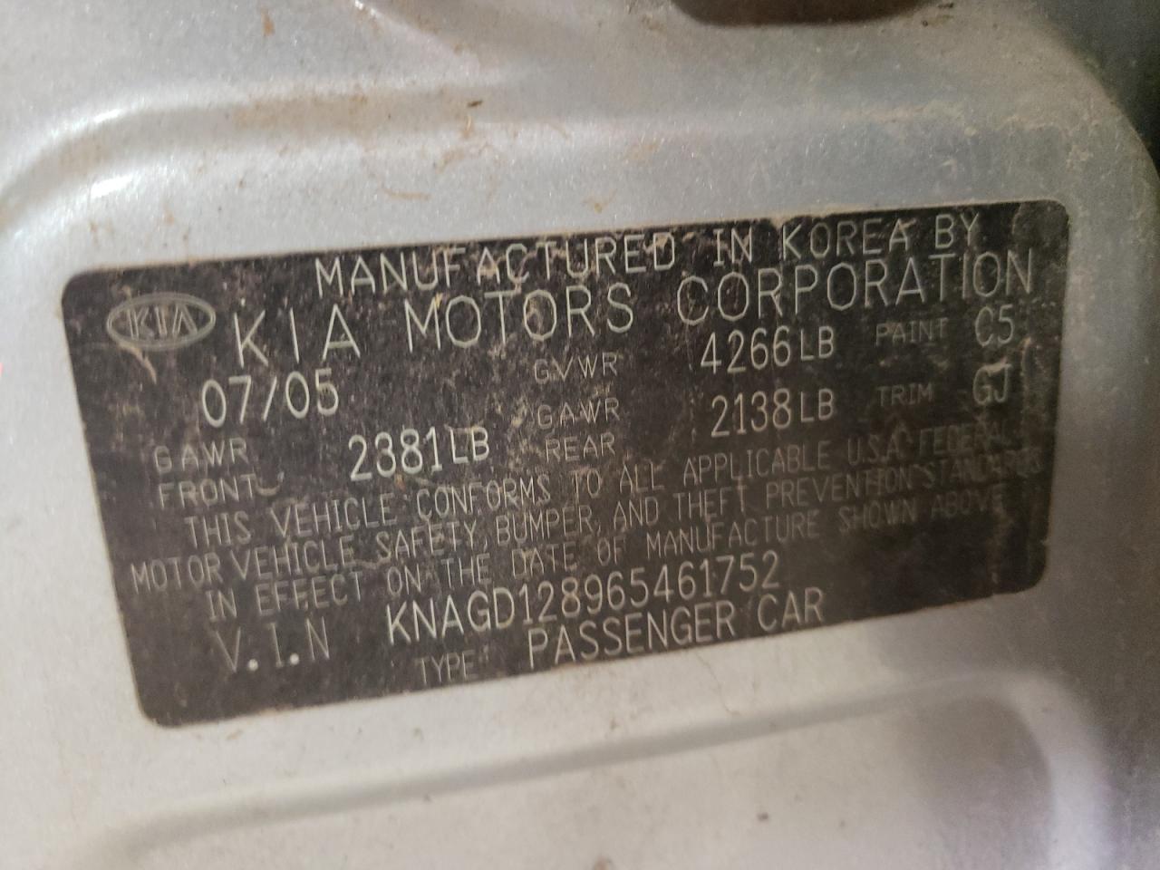 KNAGD128965461752 2006 Kia Optima Lx