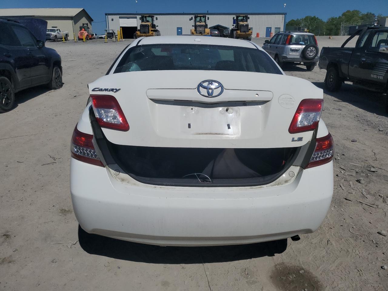 4T1BF3EKXAU521719 2010 Toyota Camry Base