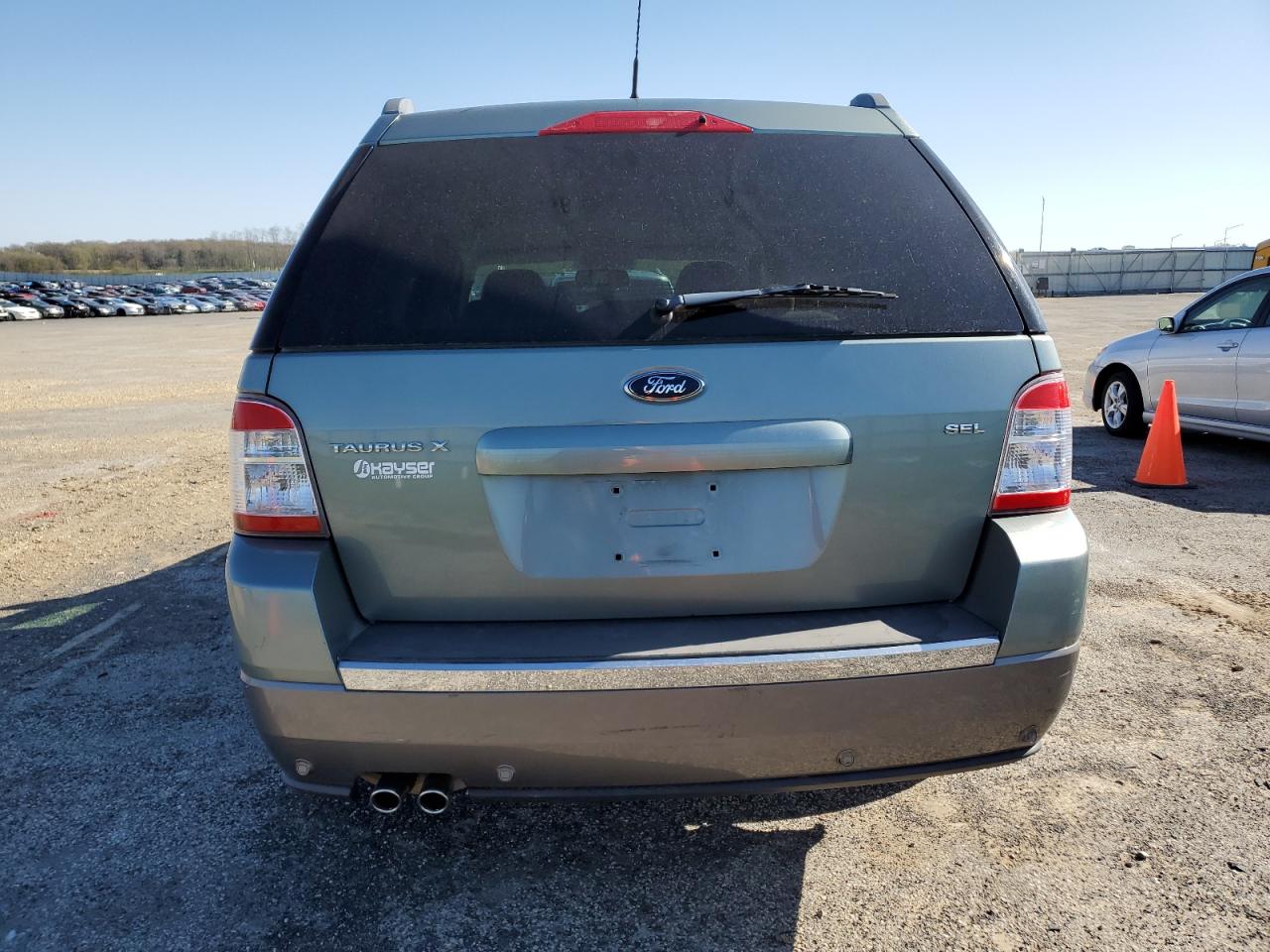 1FMDK02W18GA15134 2008 Ford Taurus X Sel