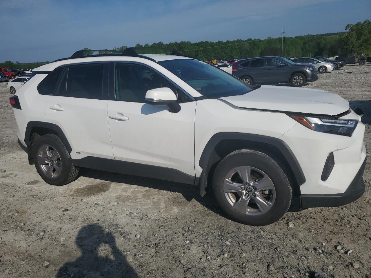 2T3RWRFV7NW132060 2022 Toyota Rav4 Xle