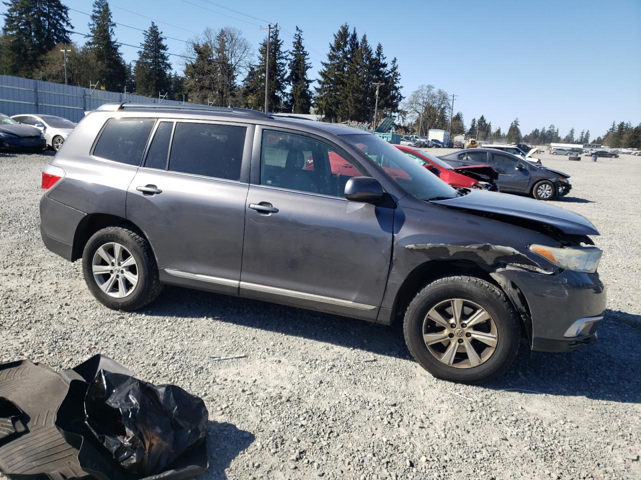 5TDBK3EH0DS211401 2013 Toyota Highlander Base