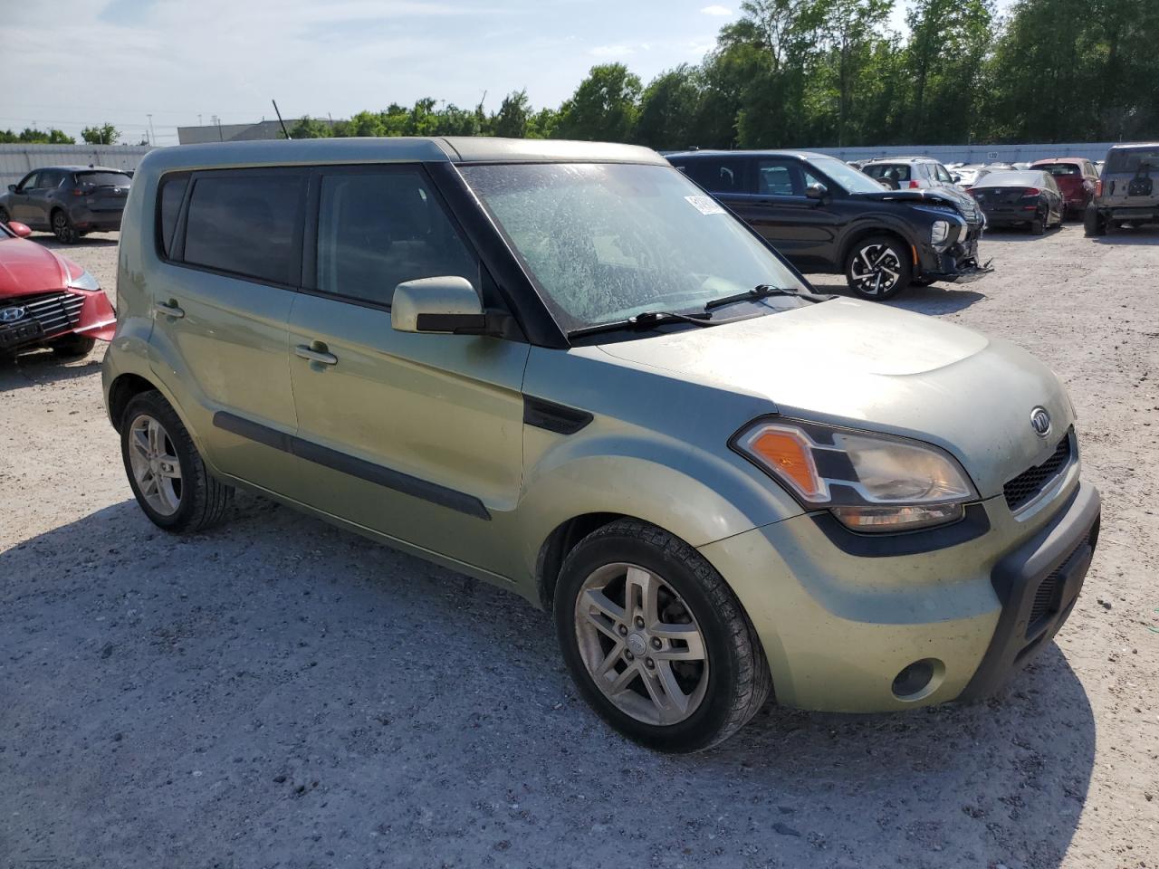 KNDJT2A24B7340074 2011 Kia Soul +