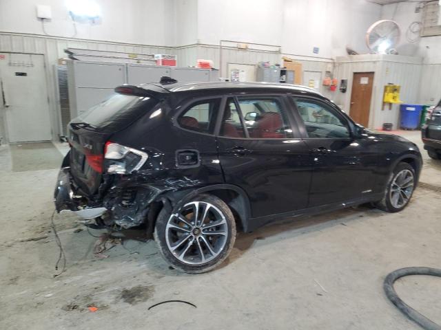  BMW X1 2015 Чорний
