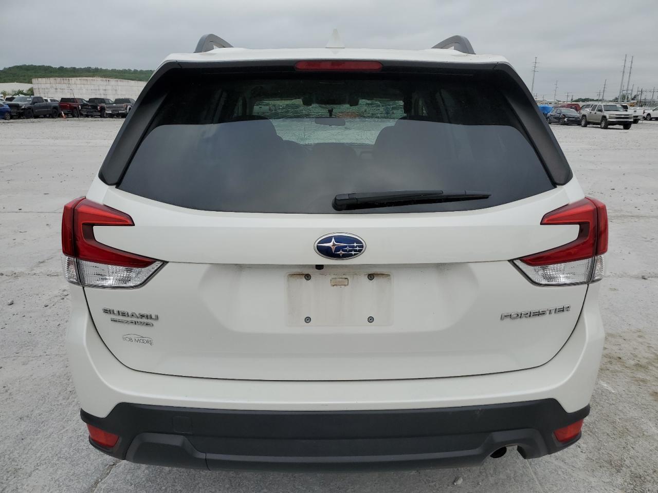 JF2SKAGC4LH597590 2020 Subaru Forester Premium