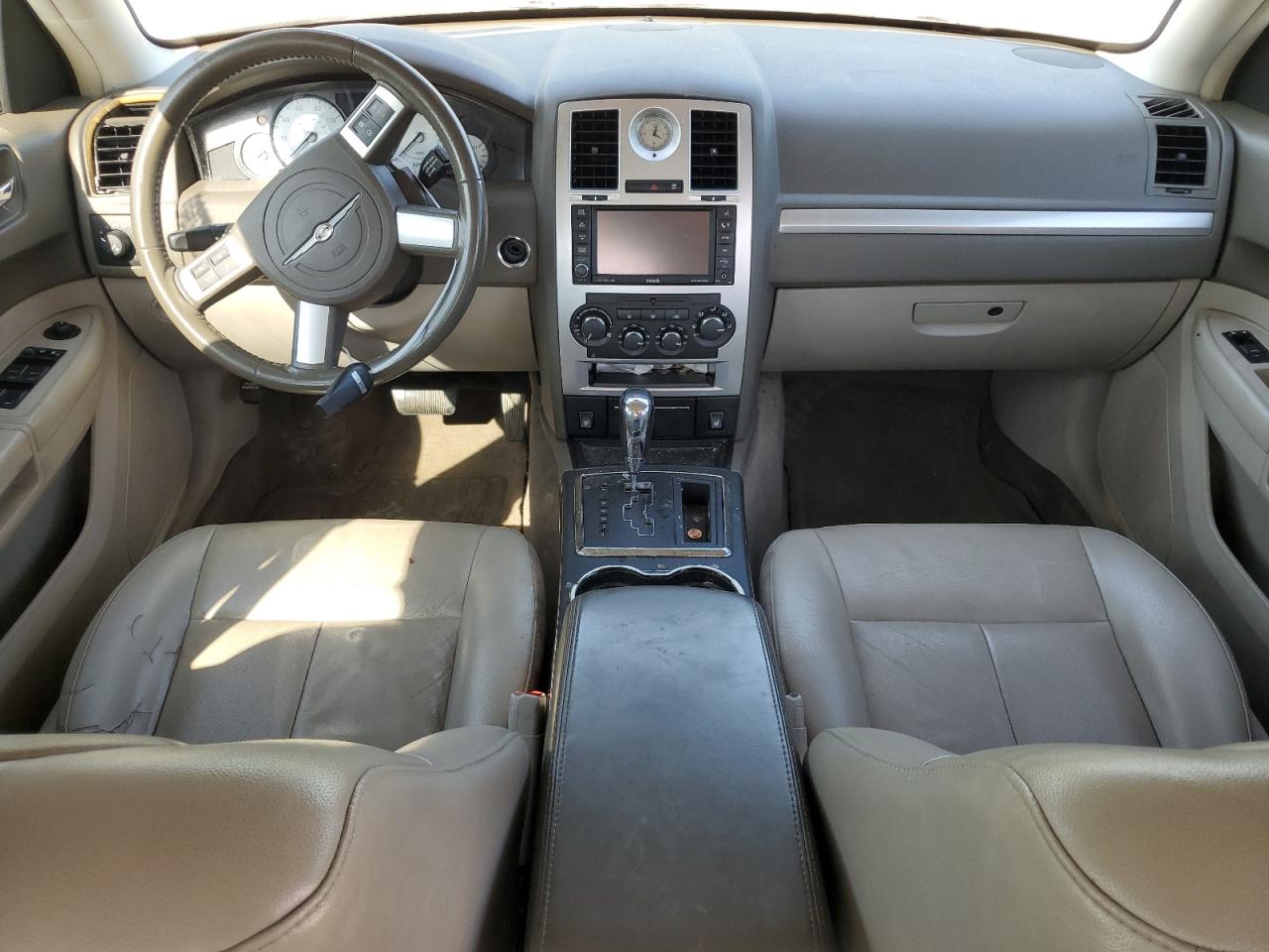 2C3CA5CV2AH221728 2010 Chrysler 300 Touring