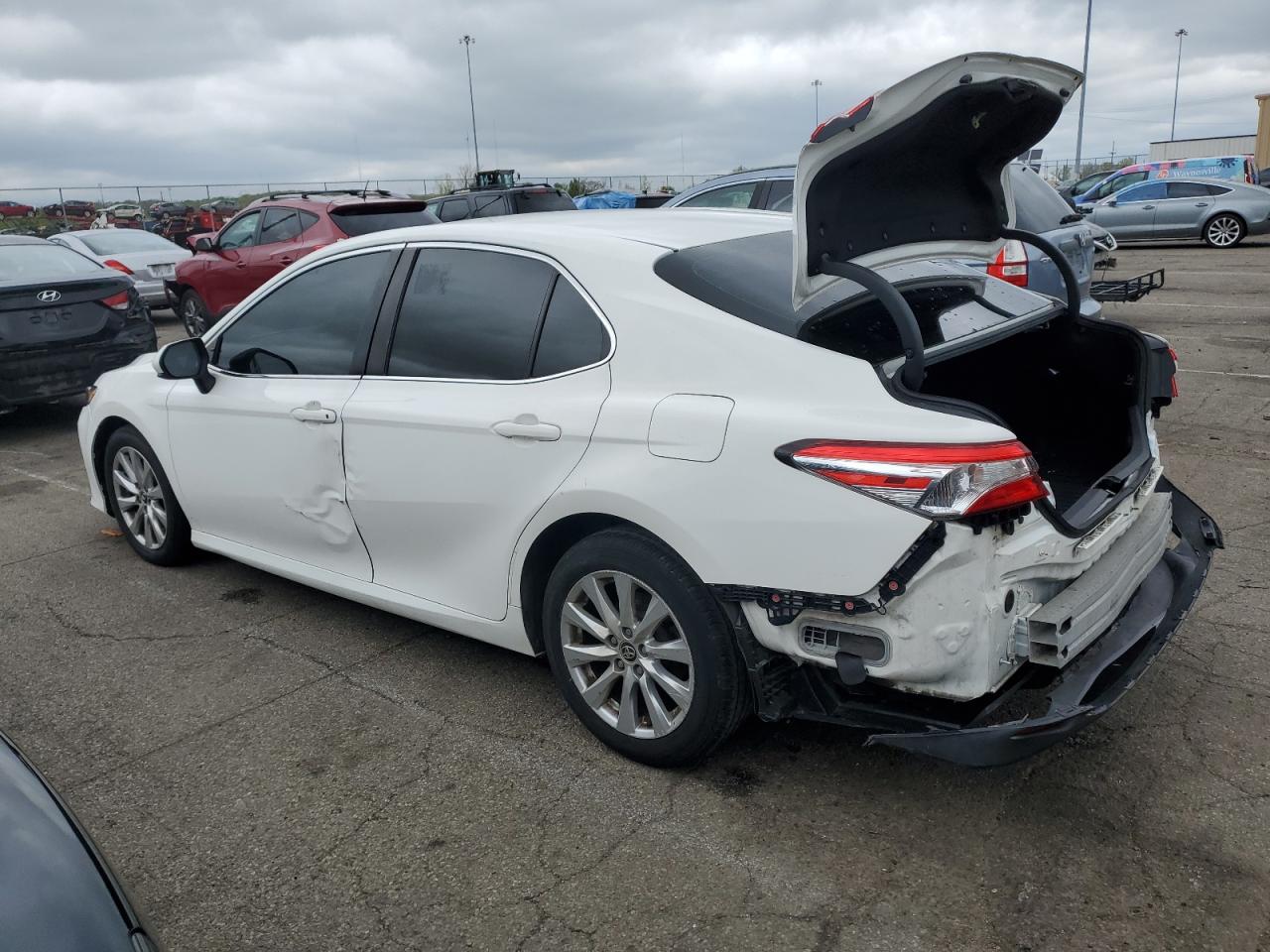 2018 Toyota Camry L vin: JTNB11HK8J3034989