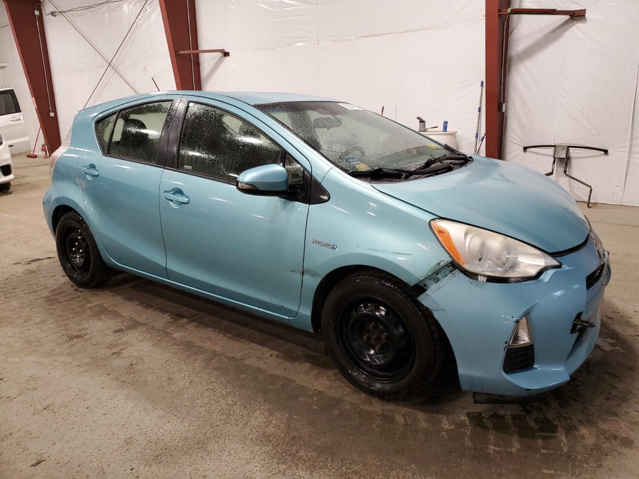 2013 Toyota Prius C vin: JTDKDTB34D1053385