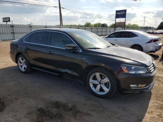 2015 VOLKSWAGEN PASSAT S - 1VWAS7A37FC106658