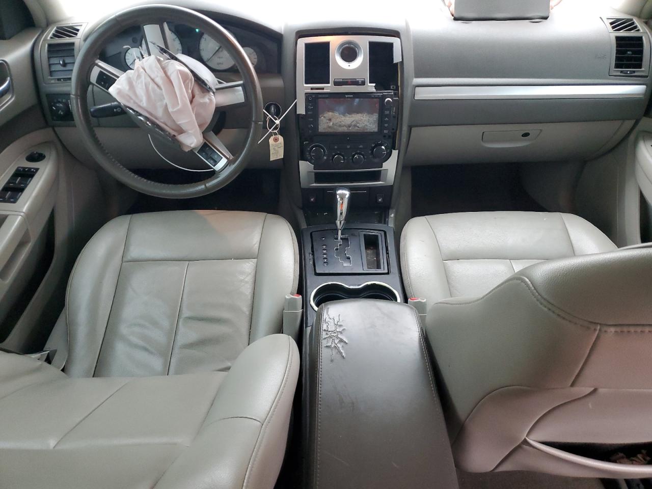 2C3CA5CV3AH150202 2010 Chrysler 300 Touring