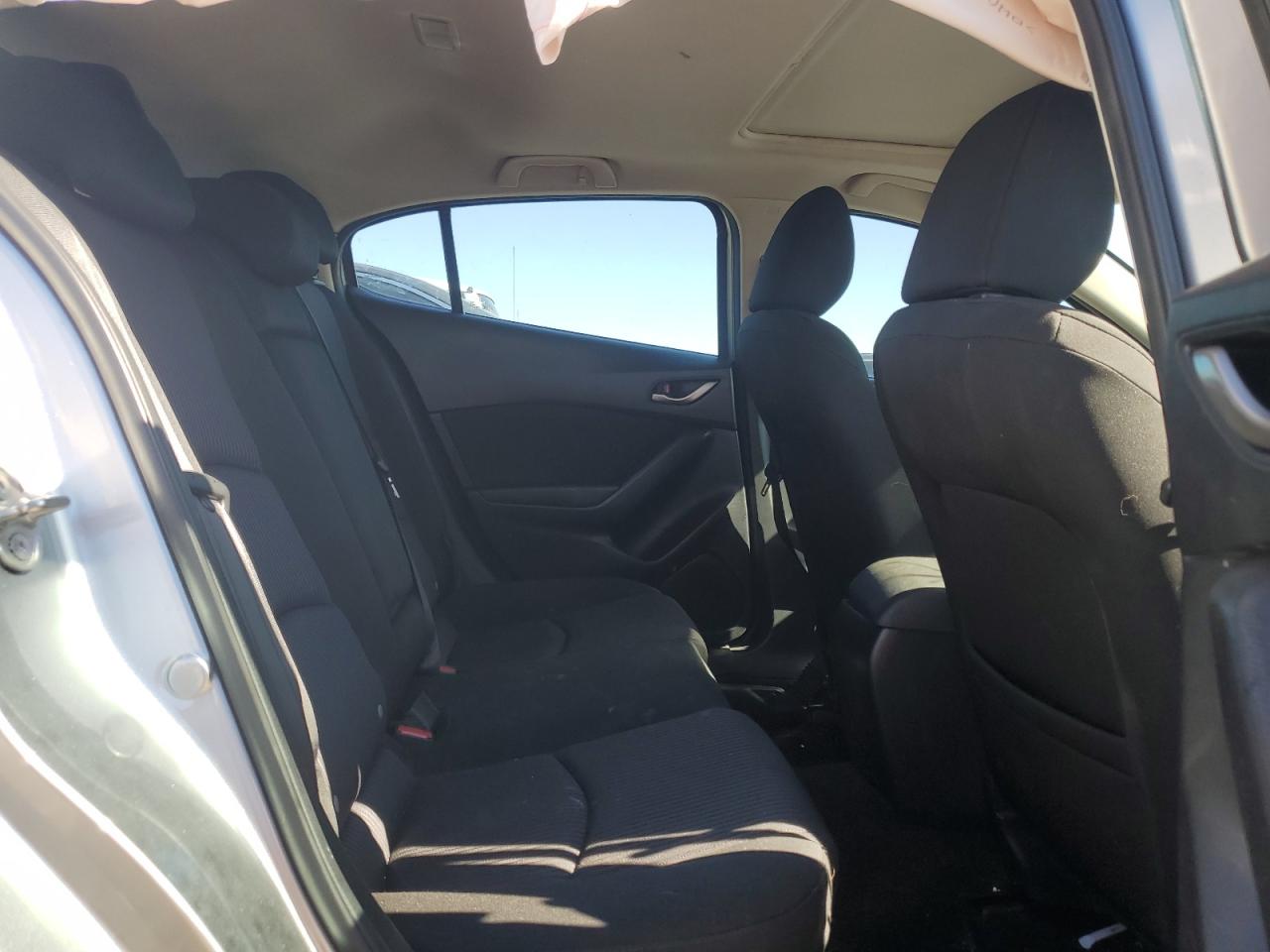 3MZBM1L77FM213932 2015 Mazda 3 Touring