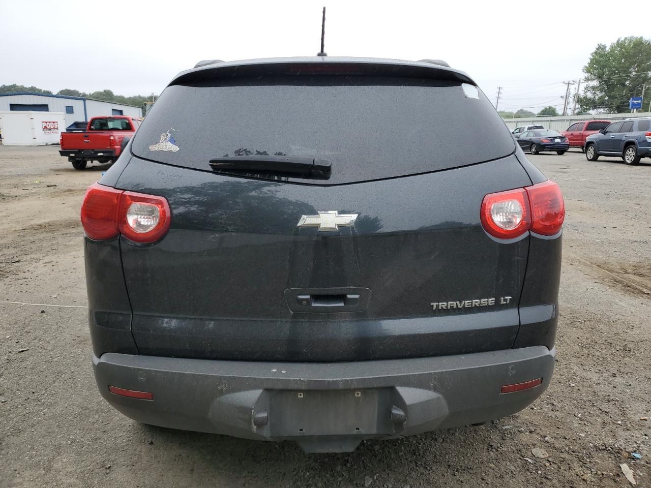 1GNKRGED2BJ255837 2011 Chevrolet Traverse Lt